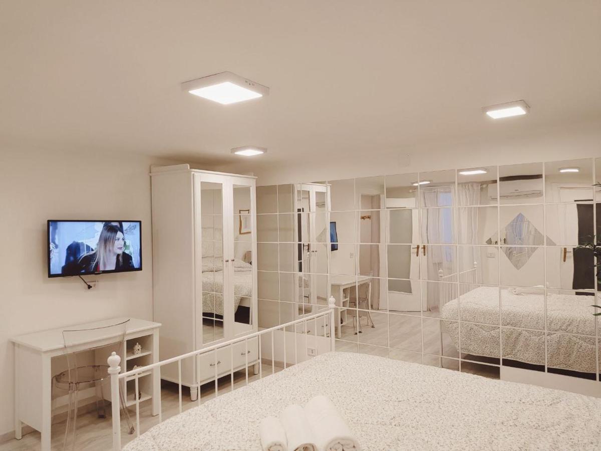 Interno25 Taranto Exterior photo
